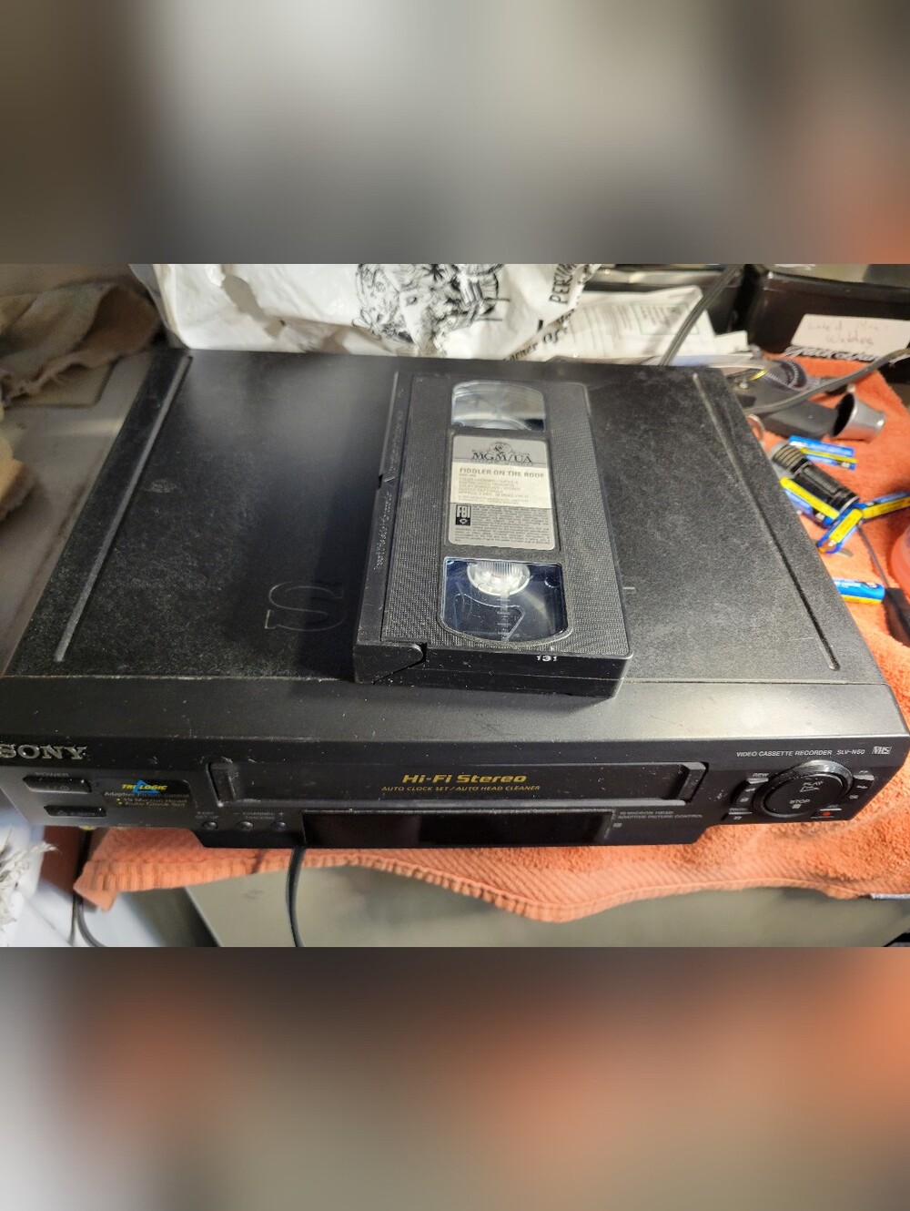 Sony SLV-N50 Hi-Fi Stereo VHS VCR 4-Head Video Cassette Recorder No Remote
